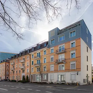 Swiss Star Oerlikon - Self Check-in Daire Zürih